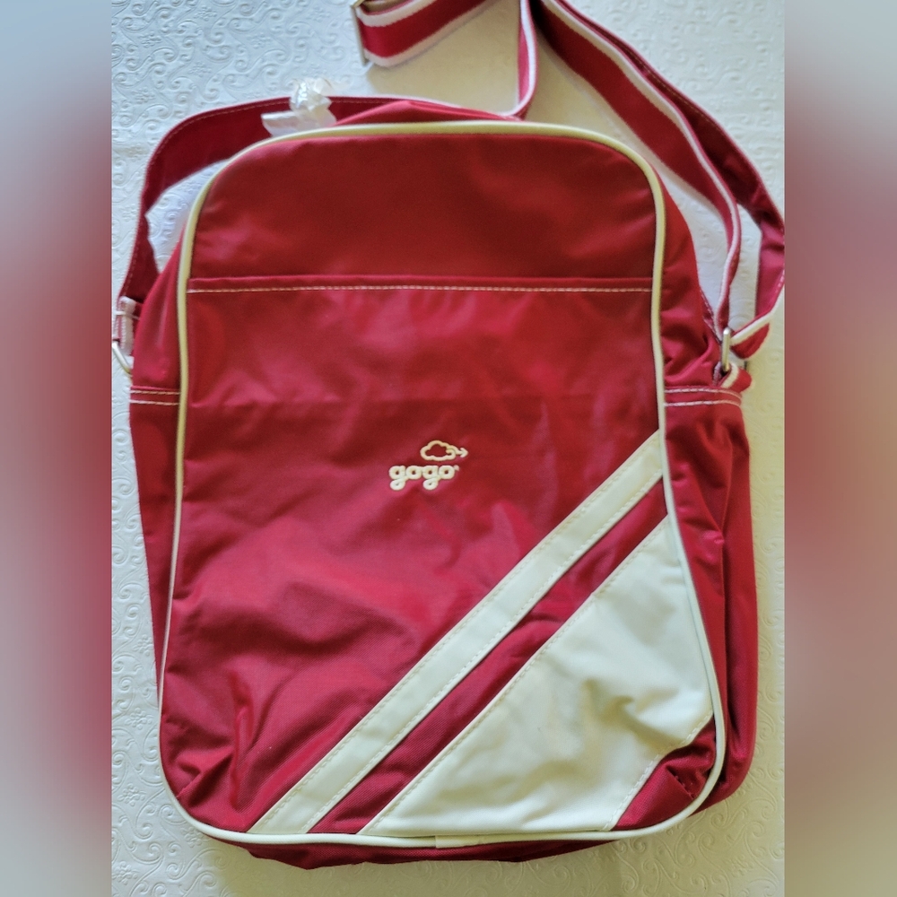 Soren GoGo Crossbody Flight Bag Shoulder red white NWOT